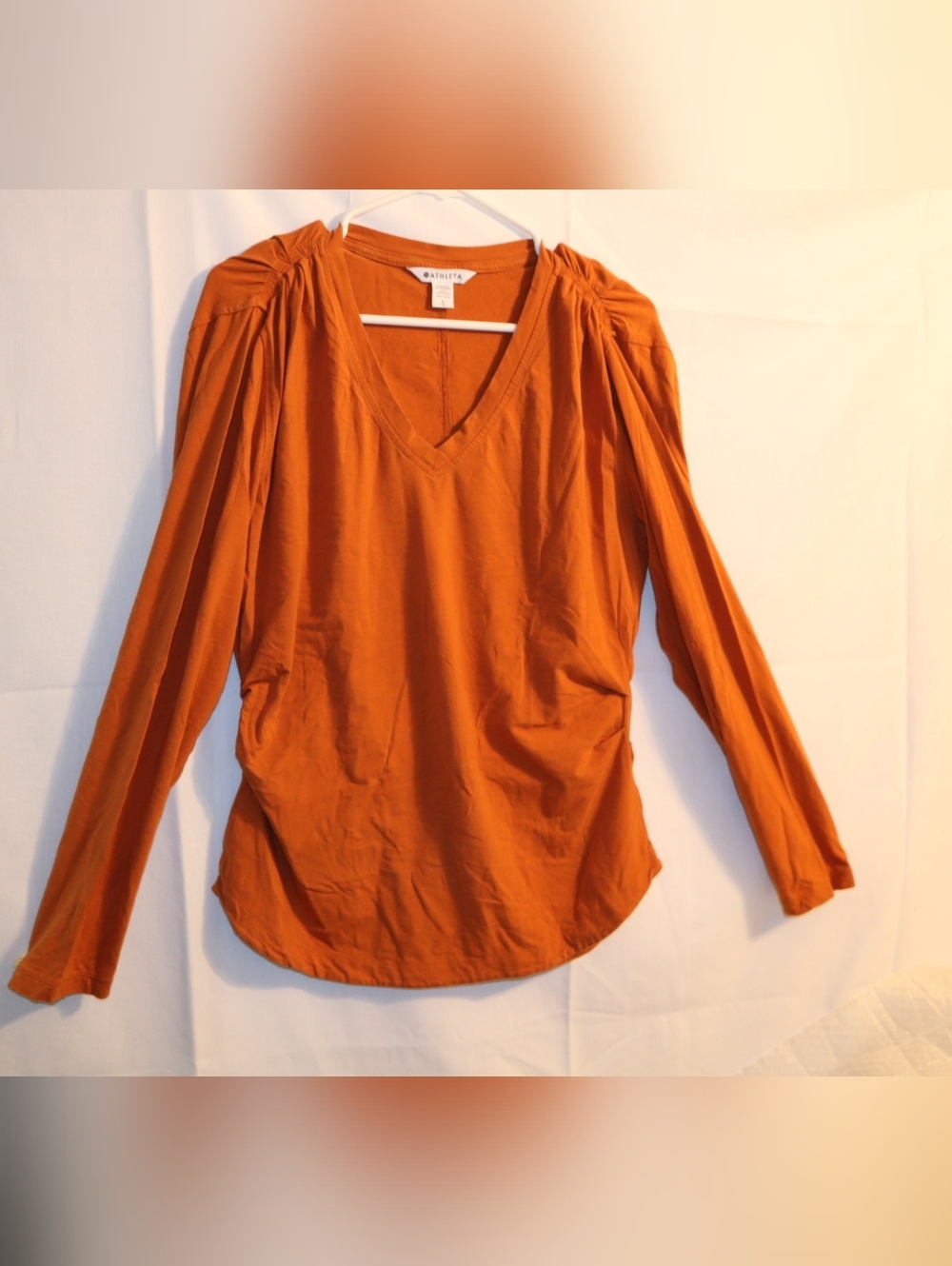 Athleta Foliage Orange Outbound Fitted V-Neck Long Sleeve Top Size Large - Picture 4 of 9